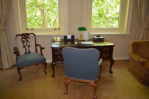 Sir Stamford At Circular Quay