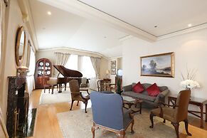 Sir Stamford At Circular Quay