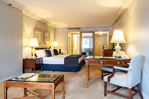 Sir Stamford At Circular Quay