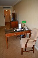 Sir Stamford At Circular Quay