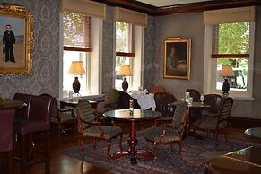 Sir Stamford At Circular Quay