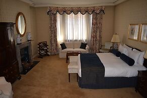 Sir Stamford At Circular Quay