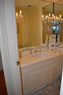 Sir Stamford At Circular Quay