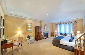 Sir Stamford At Circular Quay