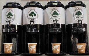 GreenTree Inn & Suites Phoenix Sky Harbor