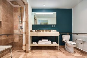 Marriott Puerto Vallarta Resort & Spa