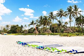 Hampton Inn Naples Central