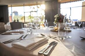 Holiday Inn Sydney Potts Point by IHG