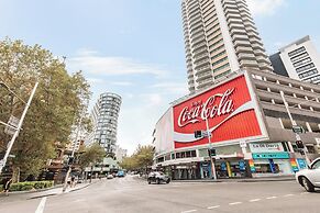 Holiday Inn Sydney Potts Point by IHG