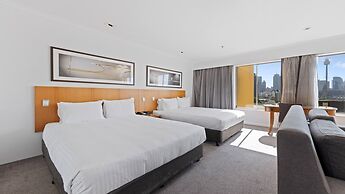 Holiday Inn Sydney Potts Point by IHG