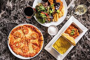 Holiday Inn Sydney Potts Point by IHG