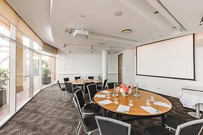 Holiday Inn Sydney Potts Point by IHG