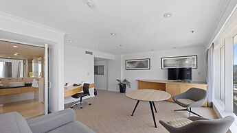 Holiday Inn Sydney Potts Point by IHG