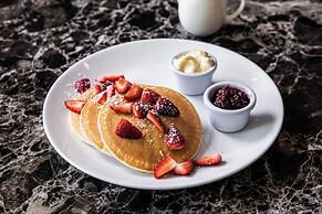 Holiday Inn Sydney Potts Point by IHG