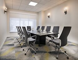 Holiday Inn Montreal Longueuil by IHG