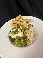 Holiday Inn Montreal Longueuil by IHG