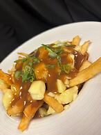 Holiday Inn Montreal Longueuil by IHG