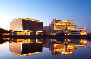 Holiday Inn Montreal Longueuil by IHG
