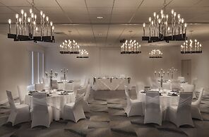 Holiday Inn Montreal Longueuil by IHG