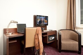 Best Western Dam Square Inn