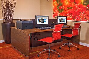 Courtyard by Marriott Hampton