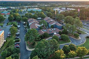 Courtyard by Marriott Hampton