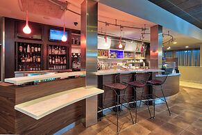 Courtyard by Marriott Hampton