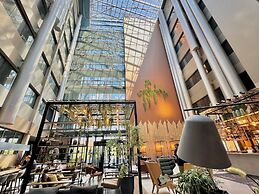 Skyline Airport Hotel