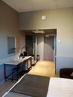 Skyline Airport Hotel