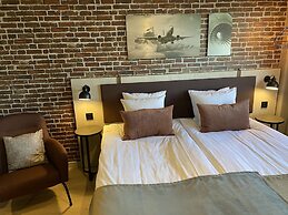 Skyline Airport Hotel