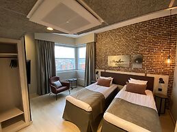 Skyline Airport Hotel