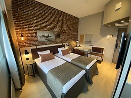 Skyline Airport Hotel