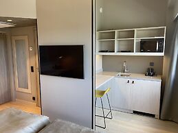 Skyline Airport Hotel