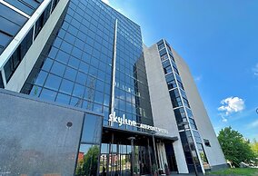 Skyline Airport Hotel