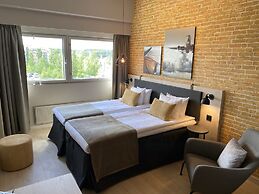 Skyline Airport Hotel