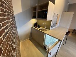 Skyline Airport Hotel