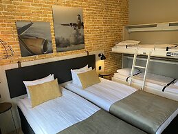 Skyline Airport Hotel