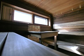 Skyline Airport Hotel