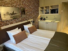 Skyline Airport Hotel