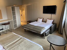 Skyline Airport Hotel