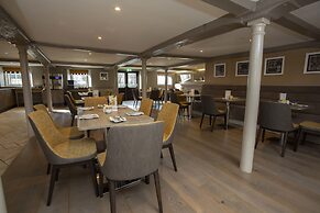 Best Western Plus Moat House Reading