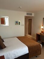 Best Western Plus Moat House Reading