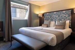 Nevis Bank Inn