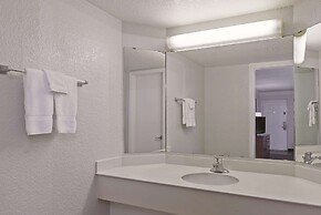 Travelodge by Wyndham Houston Cy-Fair