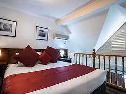 Mercure Canberra