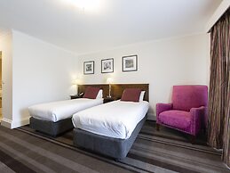 Mercure Canberra