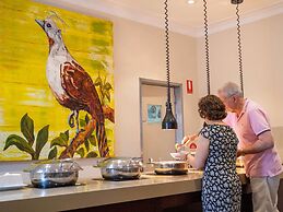 Mercure Canberra