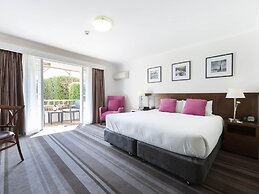 Mercure Canberra