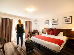 Mercure Canberra