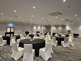 Mercure Canberra